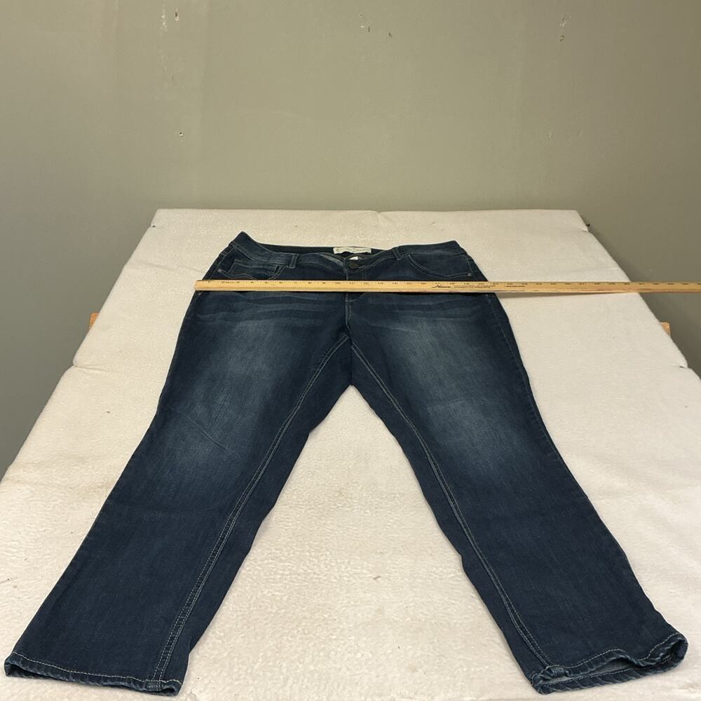 Cato Dark Jeans Sz 16WP ,inseam 28, Hips 21, Excellent Jeans Comfortable 3528